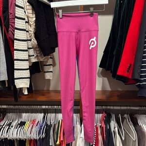 Peloton Show Up high rise ribbed leggings pink blue Size XS